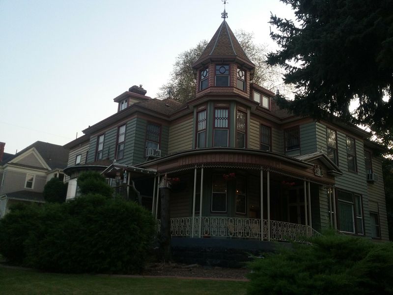 Explore Washington Spokane's Oldest Neighborhood With The Browne's Addition Walking Tour - Decor Hint Haunted History