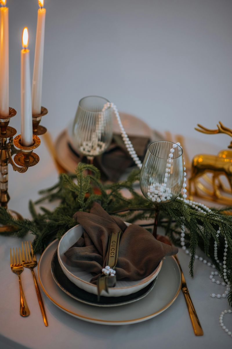 Adorn Your Dining Area with Holiday Accents
