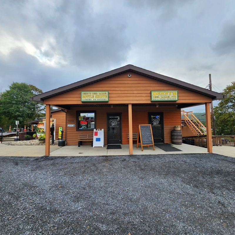 Denny's Beer Barrel Pub