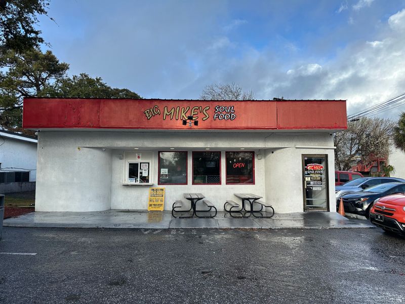 Big Mike's Soul Food Kitchen