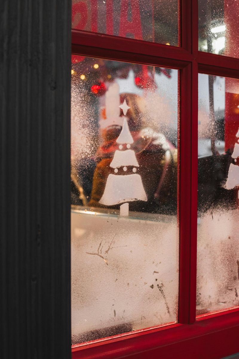 15 Pennsylvania Front Porch Ideas Adding Instant Winter Warmth - Decor Hint Frosted Window Decals For Shimmer