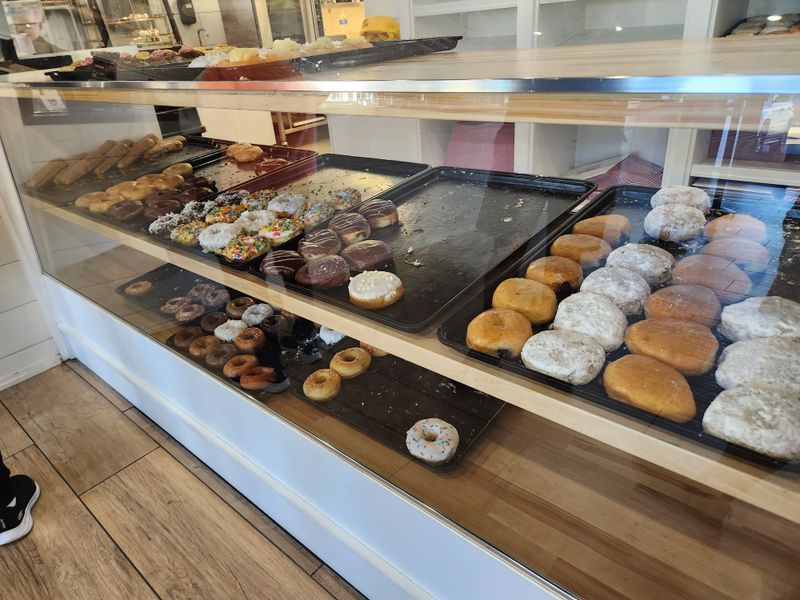 Mojo's Donuts & Ice Cream