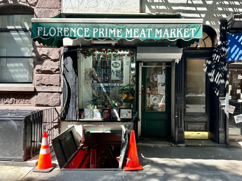 20 New York Stores And Markets Where Seafood Lovers And Meat Fans Unite - Decor Hint Florence Meat Market