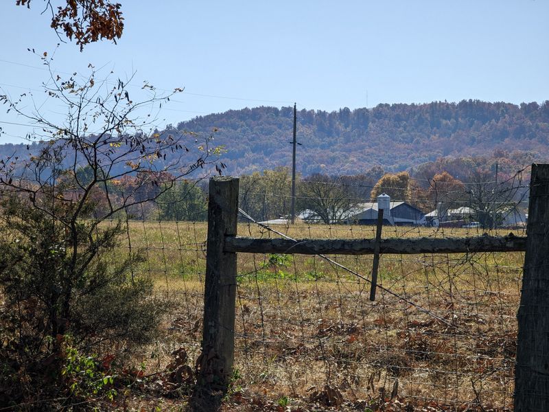 A Quaint Kentucky Town Made For A Peaceful Weekend Escape - Decor Hint Community Engagement And Hospitality