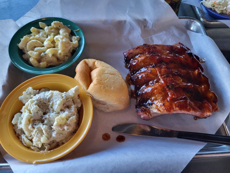 10 BBQ Restaurants In New Mexico That Are Keeping The Tradition Of Real Wood-Fired Barbecue Alive - Decor Hint Whole Hog Café