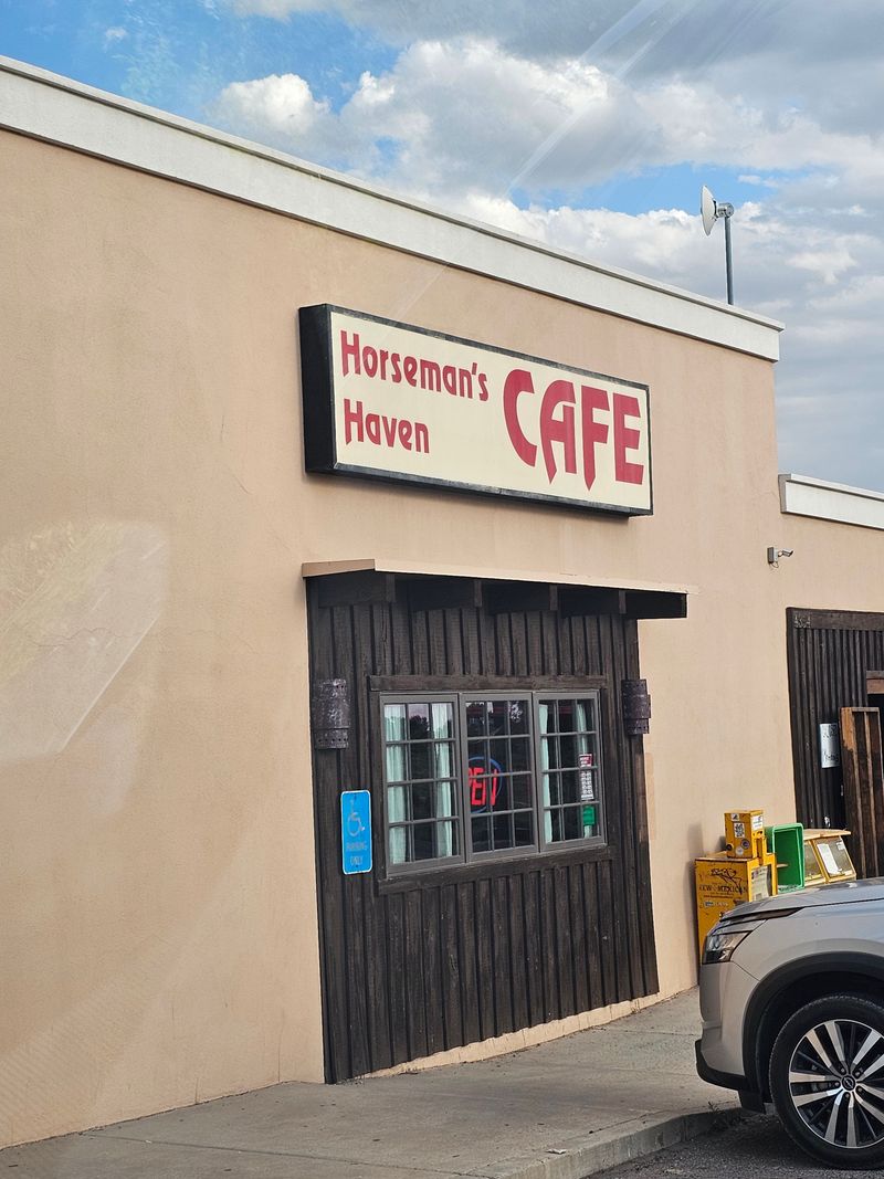 14 Off-The-Radar New Mexico Restaurants Worth Discovering - Decor Hint Horseman's Haven Cafe