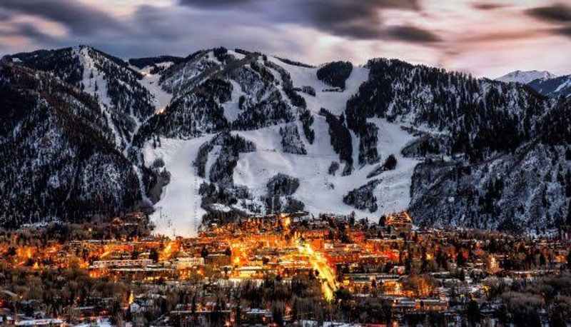 20 Colorado Ski Destinations That Keep Snow Lovers Coming Back Every Year - Decor Hint Aspen