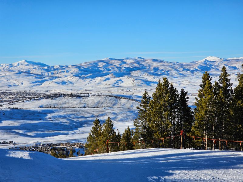 18 Colorado Ski Resorts & Mountain Towns That Promise The Ultimate Winter Escape - Decor Hint Granby Ranch