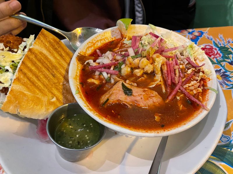 Stop By This Chicago Restaurant For Some Of The City's Best Chocolate - Decor Hint Meal In A Bowl Caldos