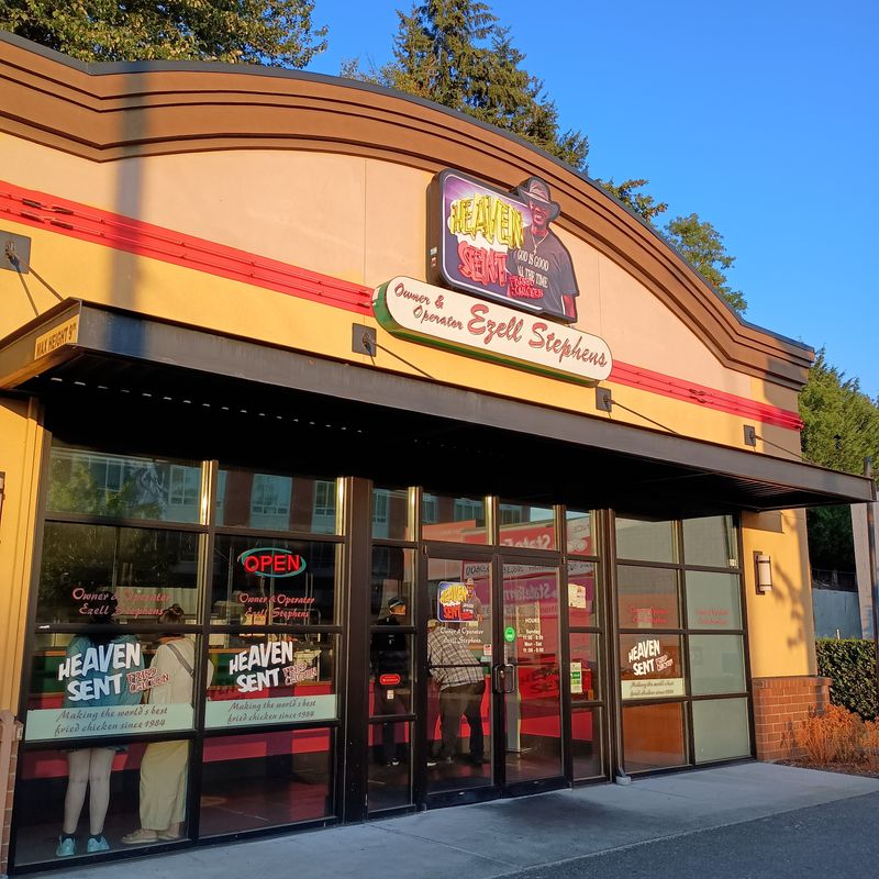 13 Washington Soul Food Buffets Where Comfort Meets Flavor - Decor Hint Heaven Sent Fried Chicken