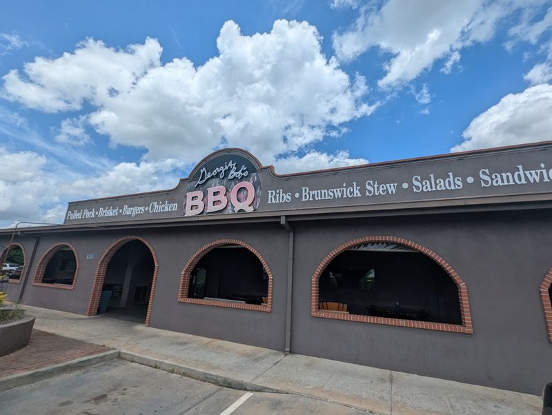 Georgia Catfish Spots Serving Crunch So Loud It Echoes Down The Road - Decor Hint Georgia Bob's BBQ Company