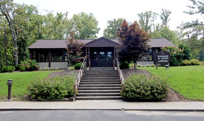 Kentucky Fried Catfish Destinations That Will Have You Hooked After One Bite - Decor Hint Kenlake State Resort Park Marina Restaurant