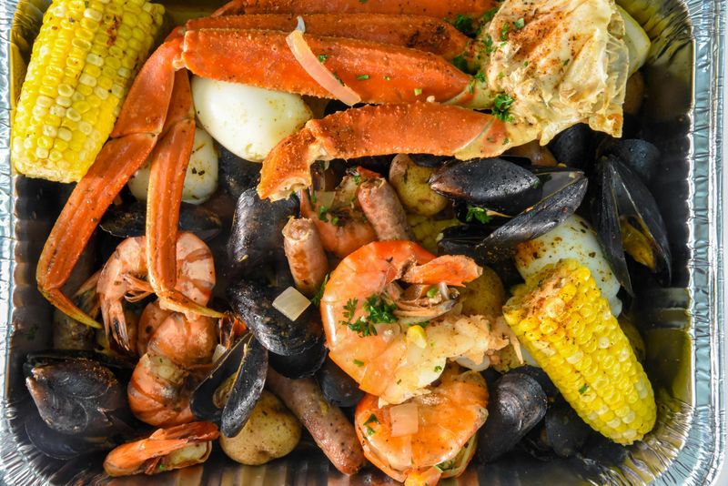 14 Georgia Foods That Outsiders Always Get Wrong - And Locals Love To Correct - Decor Hint Lowcountry Boil