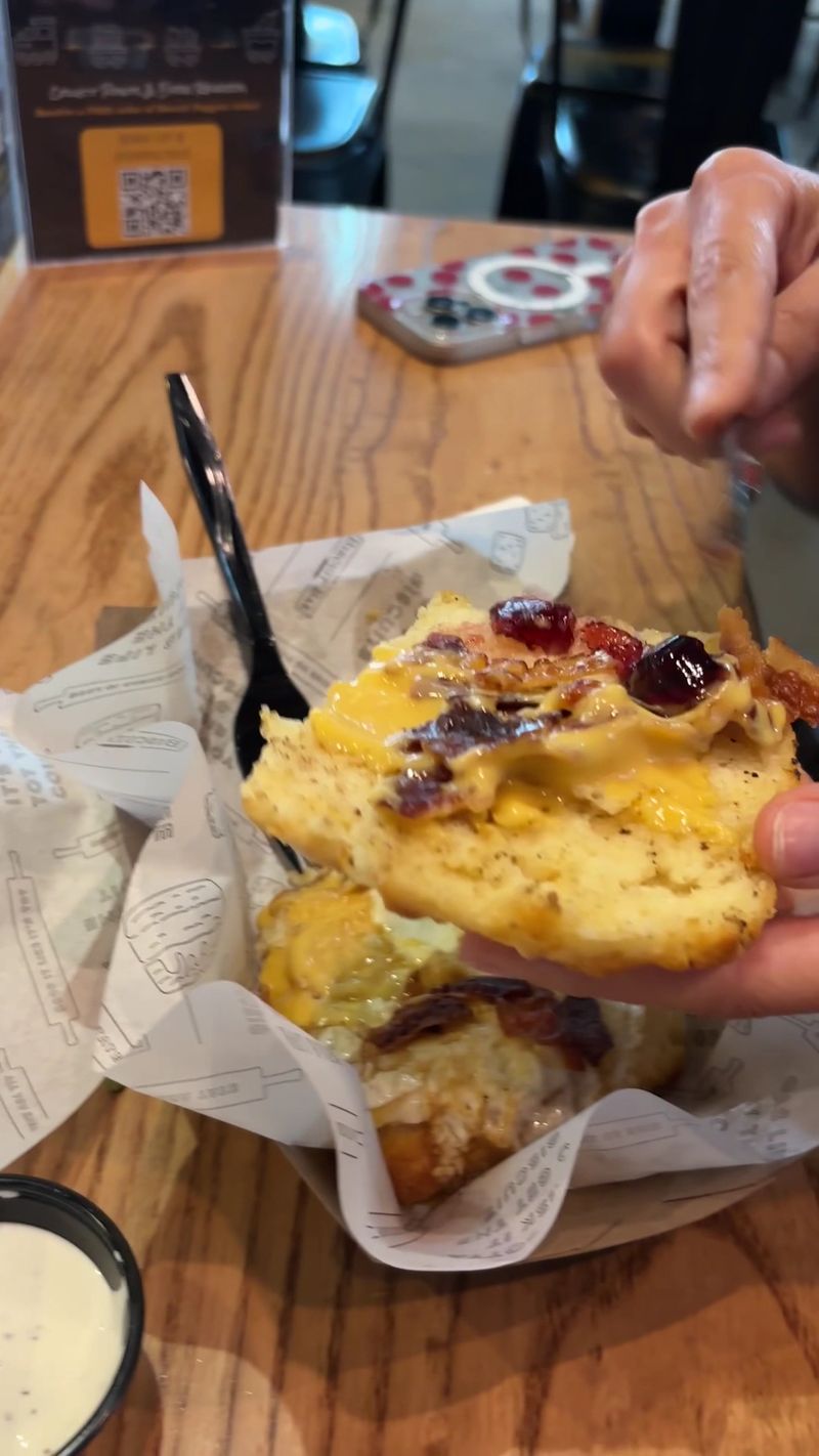 Taste Dallas, Texas Through Its Timeless Soul Food Eateries - Decor Hint Biscuit Bar