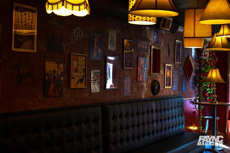 Mondrell's Social Lounge