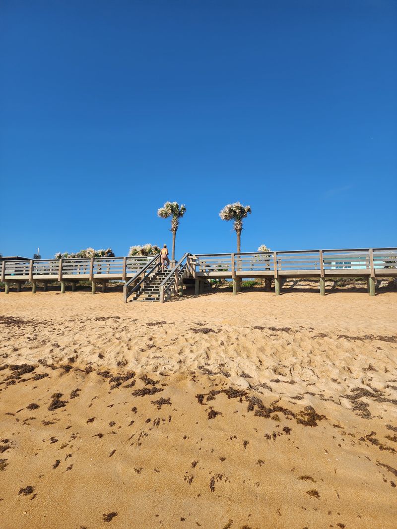 14 Florida Beach Towns You Can't Miss This Winter For Sunshine And Coastal Relaxation - Decor Hint Flagler Beach