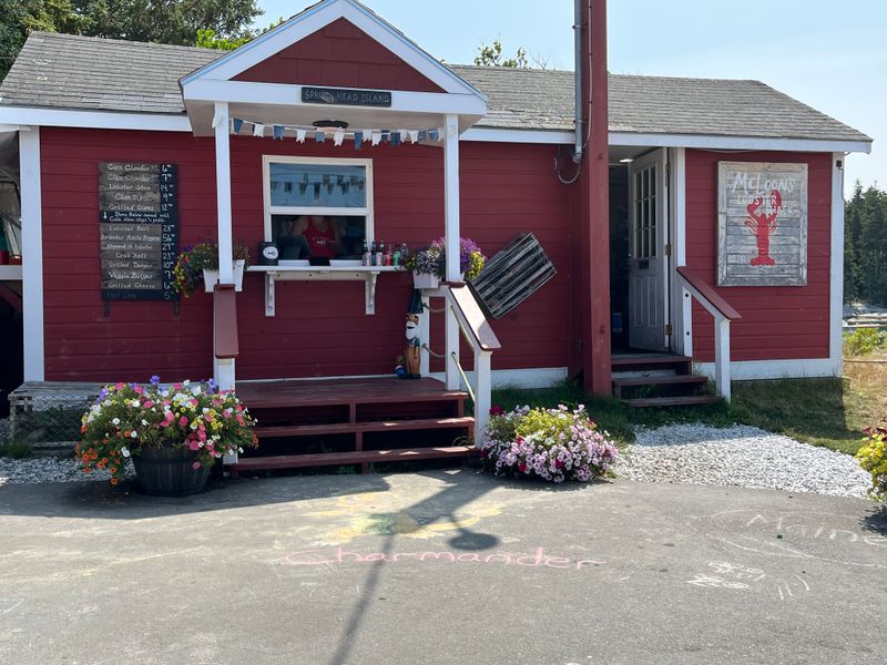 15 Maine Spots Serving Lobster Rolls Packed With Pure Coastal Flavor - Decor Hint McLoons Lobster Shack
