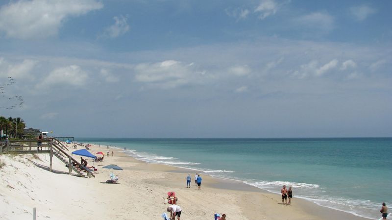 14 Florida Beach Towns You Can't Miss This Winter For Sunshine And Coastal Relaxation - Decor Hint Vero Beach