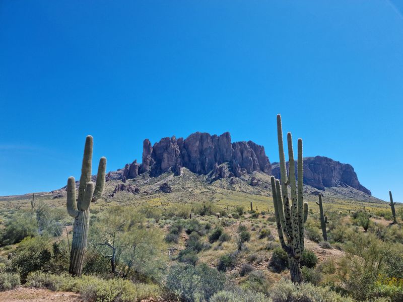 15 Arizona Tourist Traps Locals Won’t Touch (And The Desert Wonders You Can’t Miss) - Decor Hint Goldfield Ghost Town VS. Superstition Mountains Lost Dutchman Trails