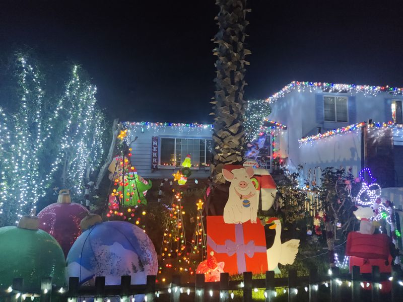 Fremont-Newark-Union City: Top Holiday Activities For Families 2025 - Decor Hint Crippsmas Place Holiday Lights Display