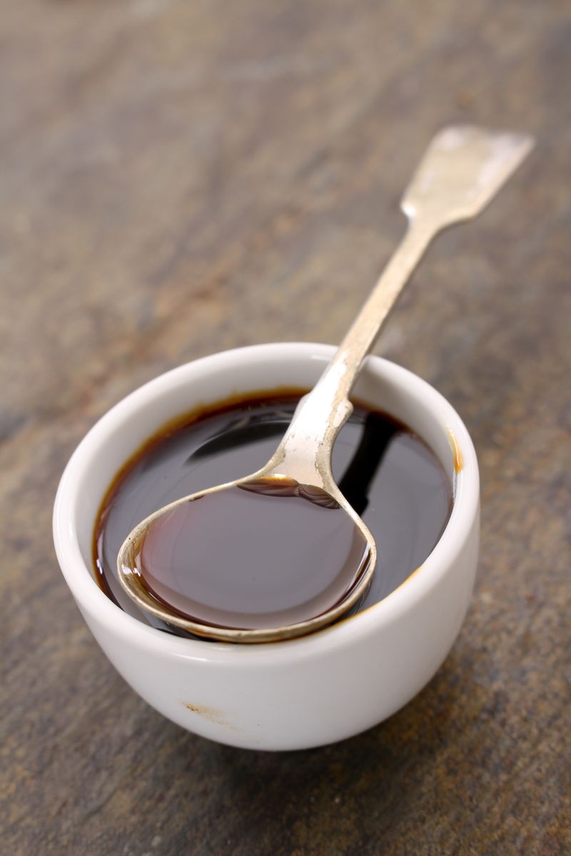 12 Classic Southern Staples Quietly Disappearing From Alabama Grocery Shelves - Decor Hint Blackstrap Molasses