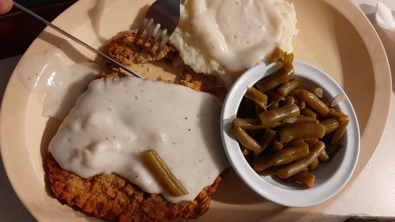 Broasted Chicken That Wins Awards