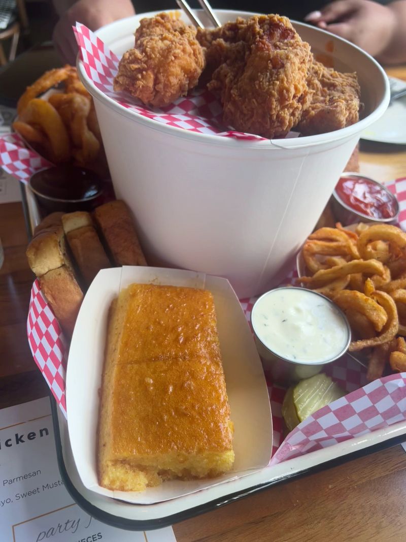 10 New England Soul Food Spots In Rhode Island That Perfectly Capture Southern Flavor - Decor Hint Honeybird