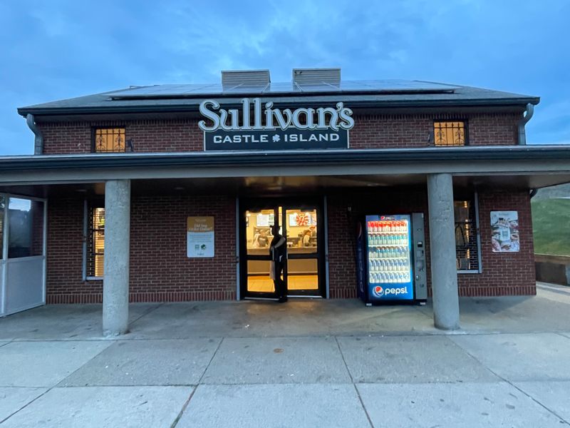 Massachusetts Hot Dog Stands Serving Iconic Regional Twists You'll Crave Again - Decor Hint Sullivan's Castle Island