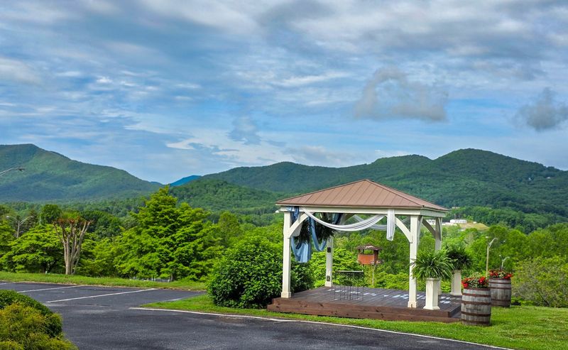 Hamilton Gardens Offers Botanical Beauty And Peaceful Walks