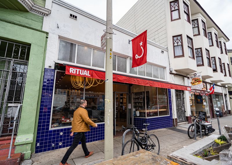 15 Hot Chocolate Havens In San Francisco Featuring Dandelion Chocolate's Sweet Perfection - Decor Hint Ritual Coffee Roasters Hot Chocolate