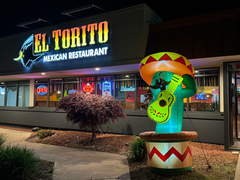 These 14 California Breakfast Buffets Serve The Same Comfort Classics Your Grandparents Loved - Decor Hint El Torito Sunday Brunch