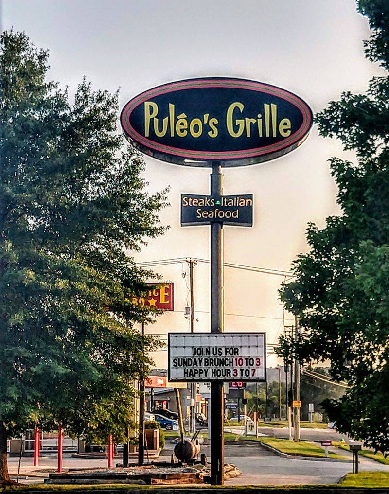 These 16 Tennessee All You Can Eat Buffets Are The Ultimate Fall Foodie Road Trip - Decor Hint Puleo's Grille