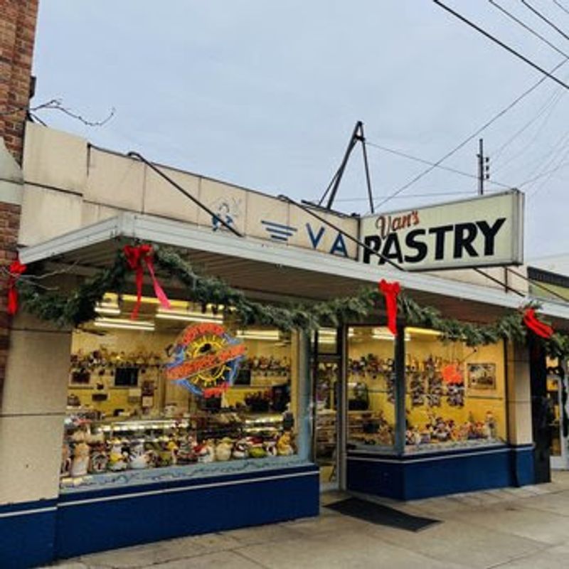 Van's Pastry Shoppe