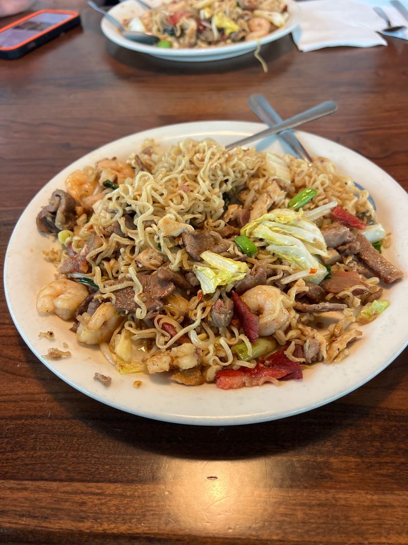 Wyoming's Roadside Joint That's Still Serving Chicken-Fried Steak The Old-Fashioned Way - Decor Hint Portions That Could Feed Two People