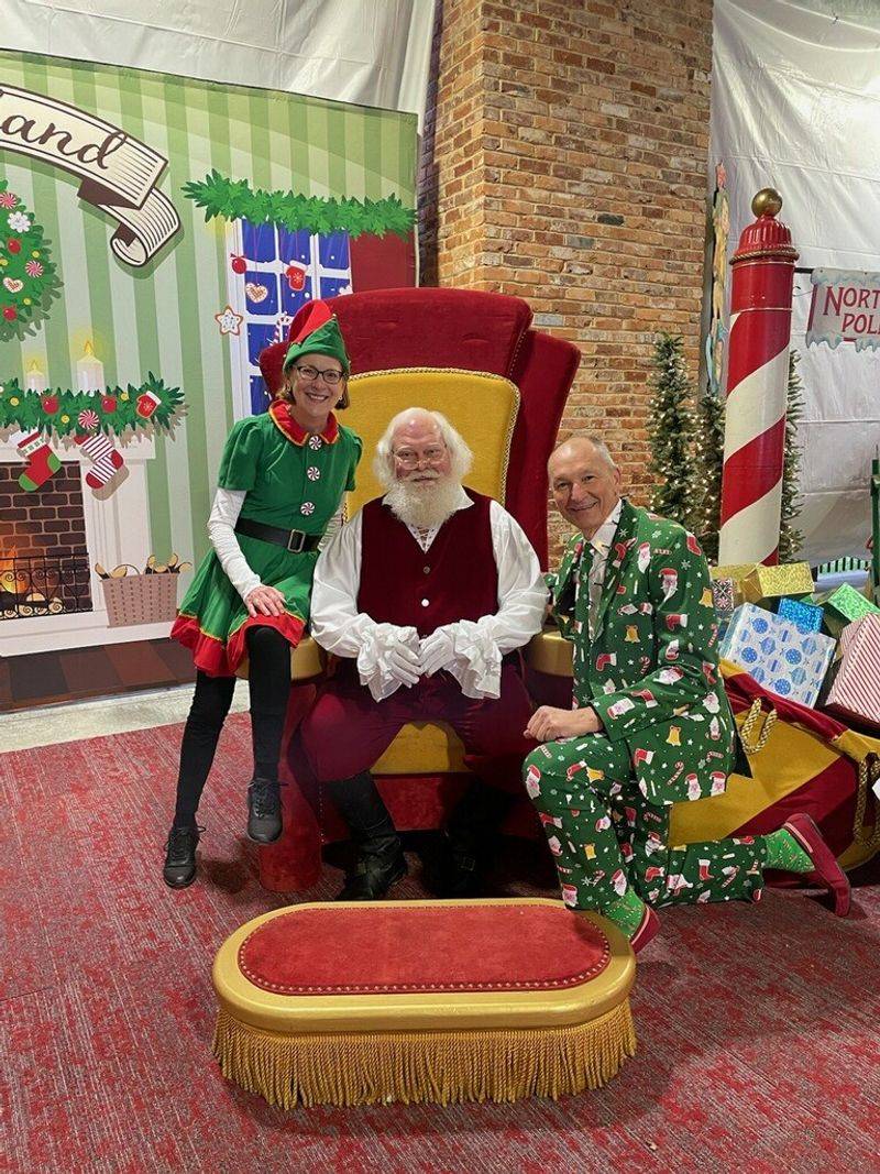 South Carolina Craft Fairs That Will Completely Transform Your Holiday Shopping - Decor Hint Greenville Christmas Market