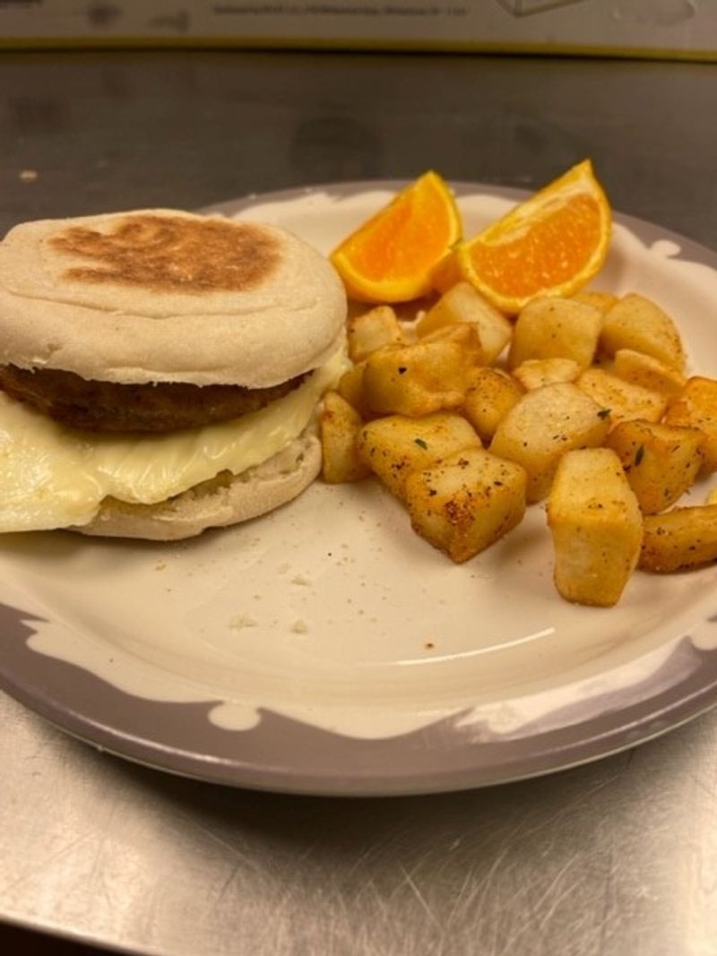 Breakfast And Lunch Hours That Welcome Everyone