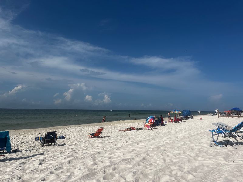 12 Alabama Beach Towns That Get Overrun By Tourists Every Summer (According To Locals) - Decor Hint Perdido Key Area