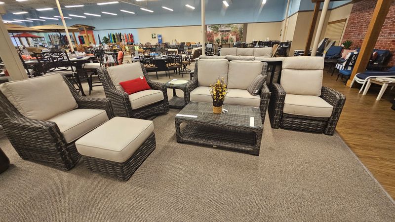 12 Front Porch Looks That Define South Carolina Welcoming Style - Decor Hint Wicker Furniture With Floral Cushions