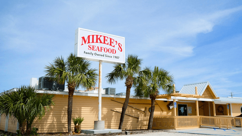 15 Alabama Seafood Buffets That Prove Comfort Food Tastes Better By The Gulf - Decor Hint Mikee's Seafood