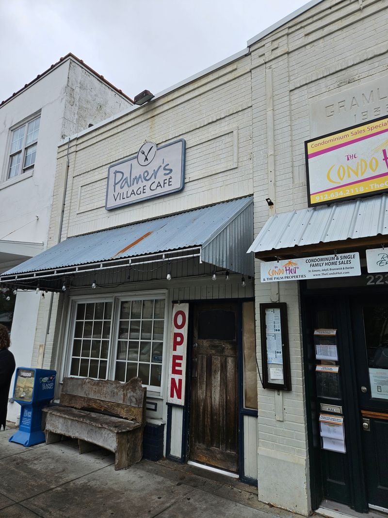 Palmer's Village Cafe - St. Simons Island