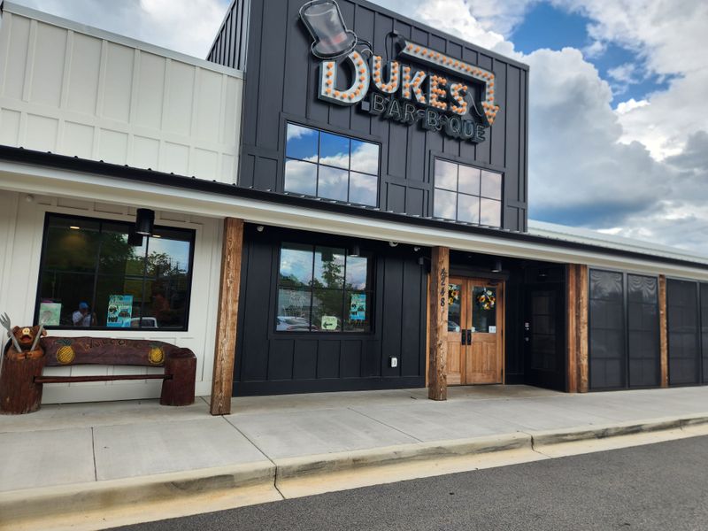 South Carolina Fried Chicken Joints Locals Pack Out Daily - Decor Hint Dukes Bar-B-Que