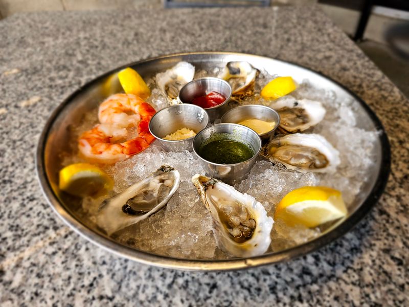 River House Restaurant & Raw Bar