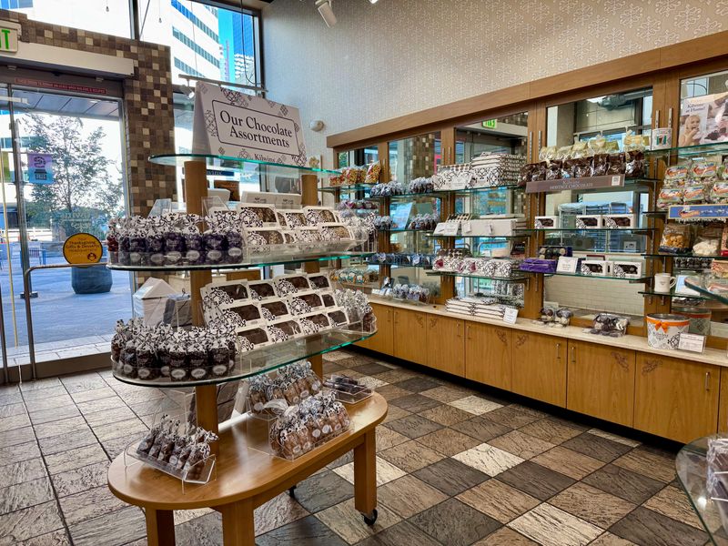 16 Tennessee Ice Cream Stops So Good Not Even Winter Slows Them Down - Decor Hint Kilwins