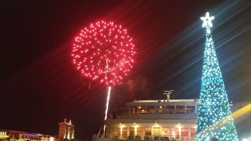 Savannah Harbor Festival Of Lights Illuminates The Waterfront