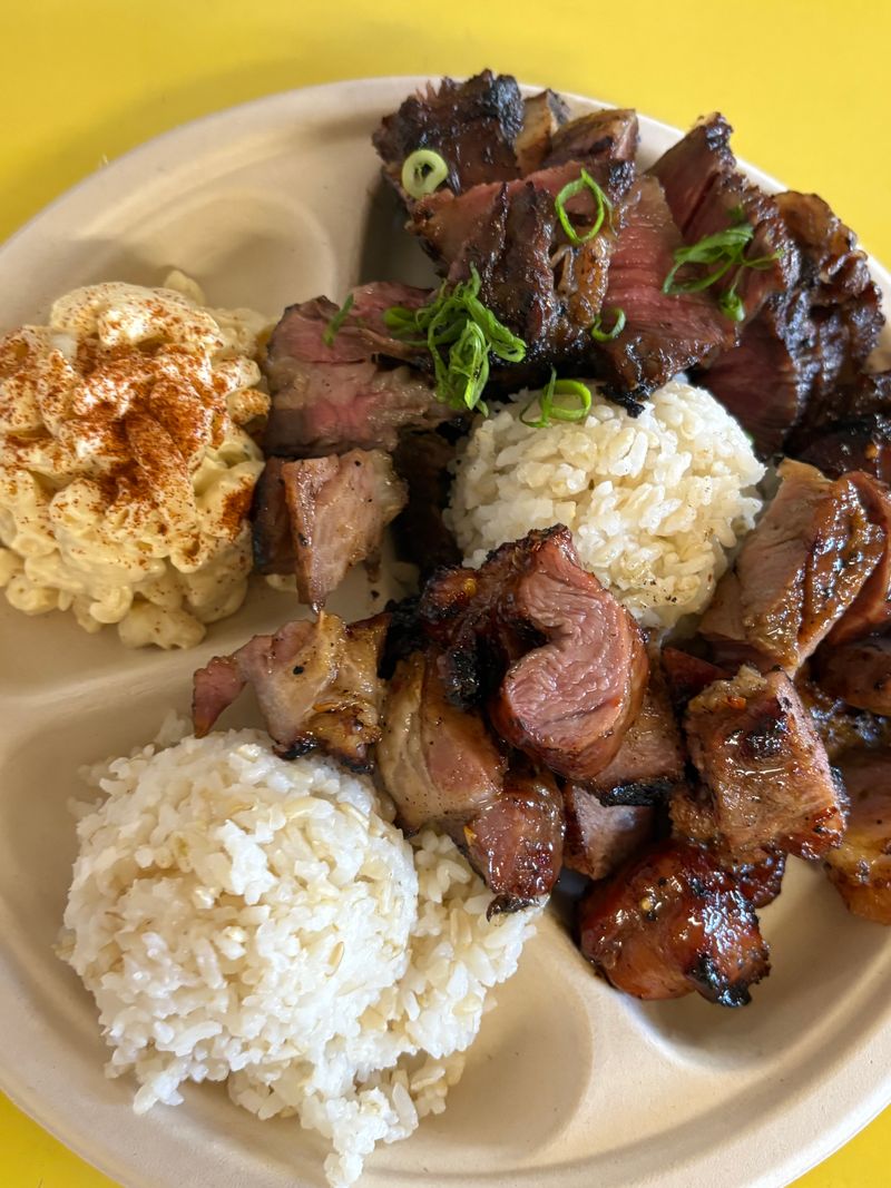 10 Hawaii BBQ Spots Keeping Old-School Smoking Traditions Alive - Decor Hint Guava Smoked