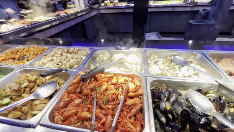 16 Buffets Across California That Win Fans With Their Over The Top Choices - Decor Hint Lin's Grand Buffet