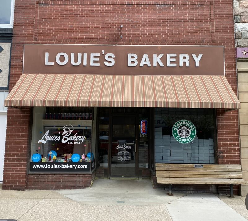 Louie's Bakery