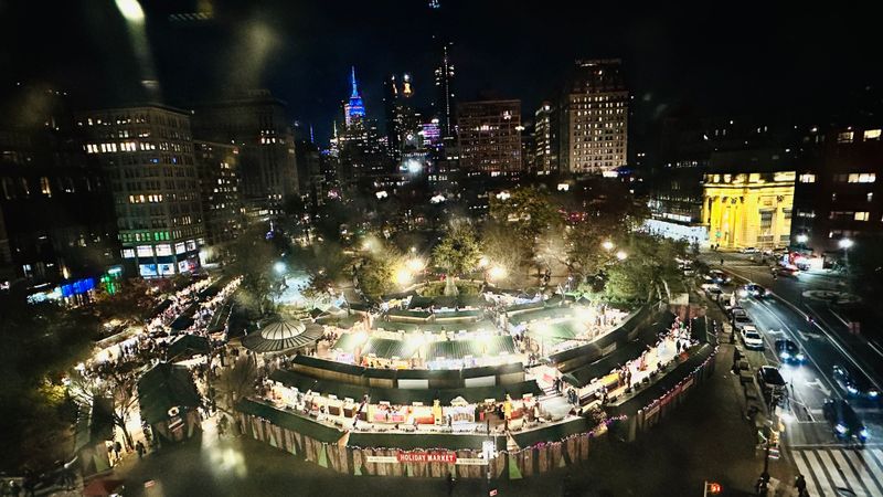 Holiday Cheer Awaits At NYC's Union Square Market - Decor Hint Market Dates And Hours