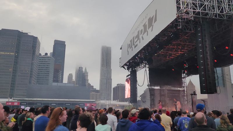 Winter Village at Pier 17