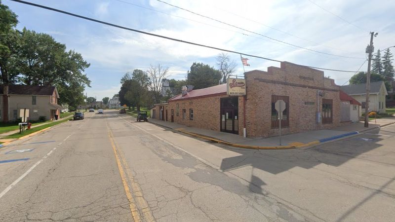 Hollandale Is Madison's Most Overlooked Countryside Gem Here Are 12 Things Worth Seeing - Decor Hint Stroz Inn